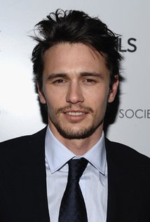 How tall is James Franco?
